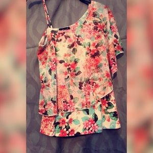 Off the shoulder shirt, size M